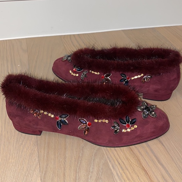 Stuart Weitzman fur lined Suede embellished slipper shoe 10 - Picture 2 of 10